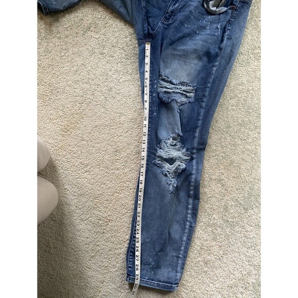 Judy Blue 20W Denim Boyfriend Fit Distressed Jeans Women's - Picture 7 of 9